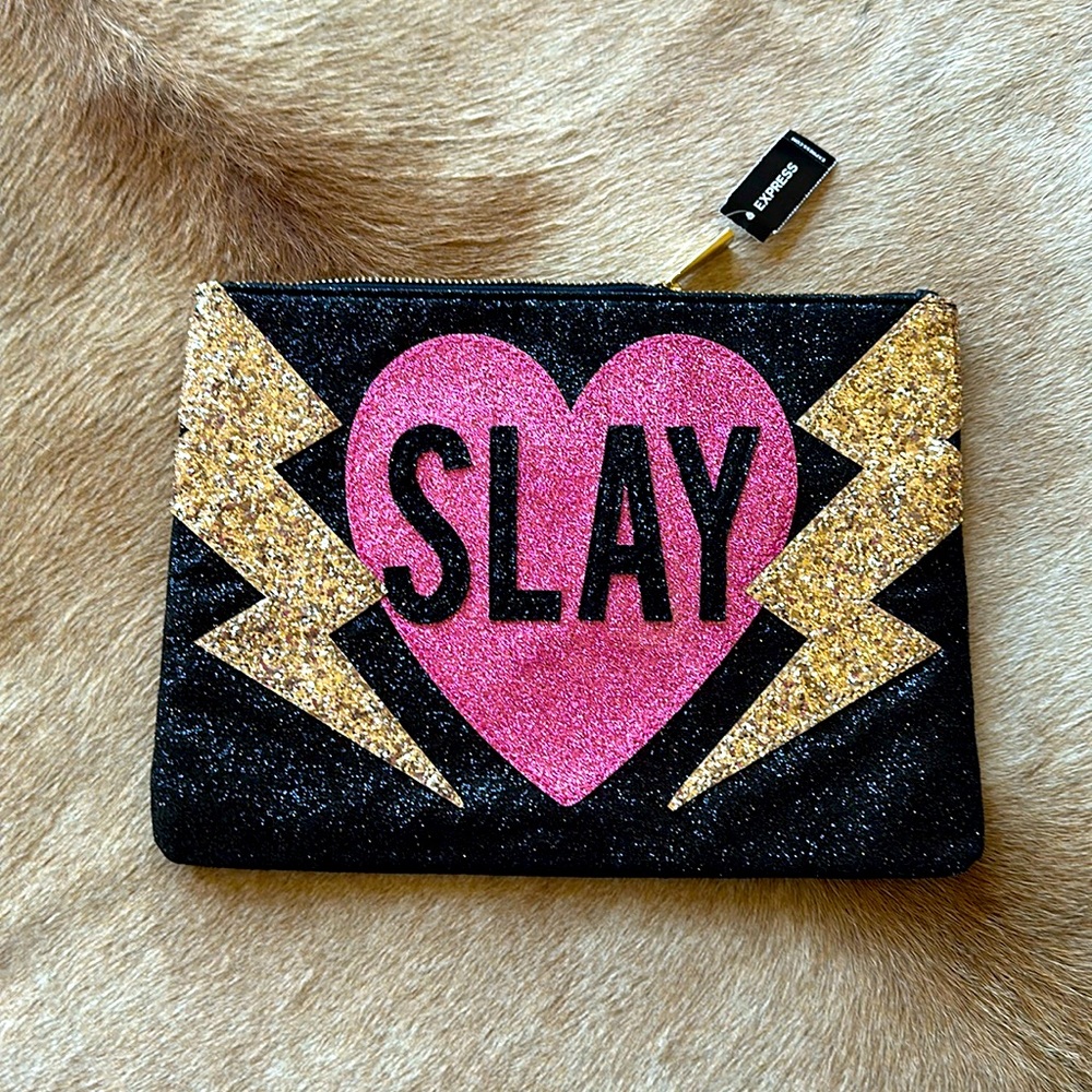 NWT clutch with sparkle and SLAY across the front Adorable for girls night out